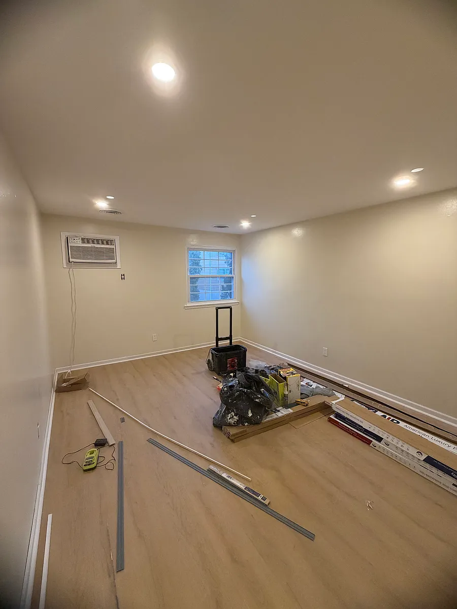 Building Photo - 357 Wayne St #1B