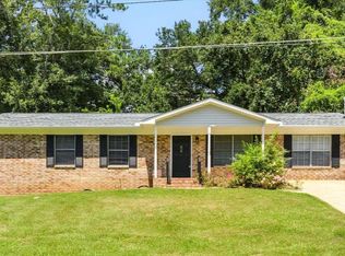 2752 Raintree Cir, Tallahassee, FL 32308