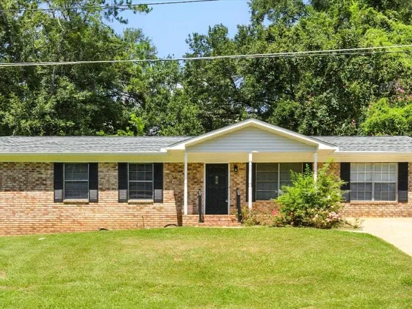 2752 Raintree Cir, Tallahassee, FL 32308