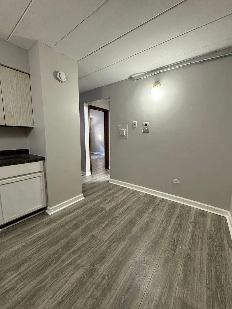 33rd Ave Apartments — Photo 4