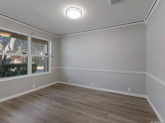3rd image of 9438 MULBERRY PATH