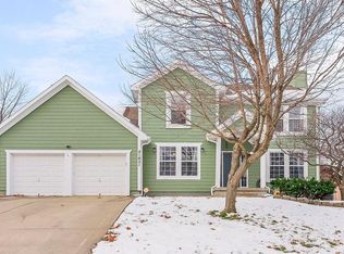 21821 S Race St, Spring Hill, KS 66083