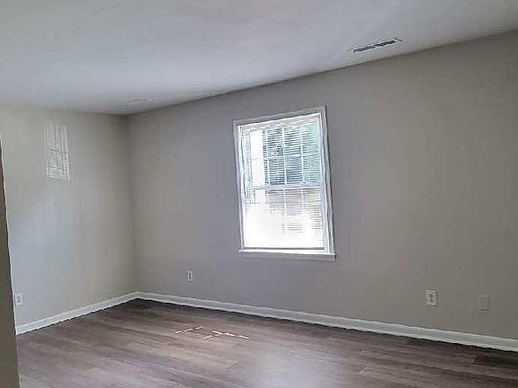3rd image of 111 Bowman Ave #1