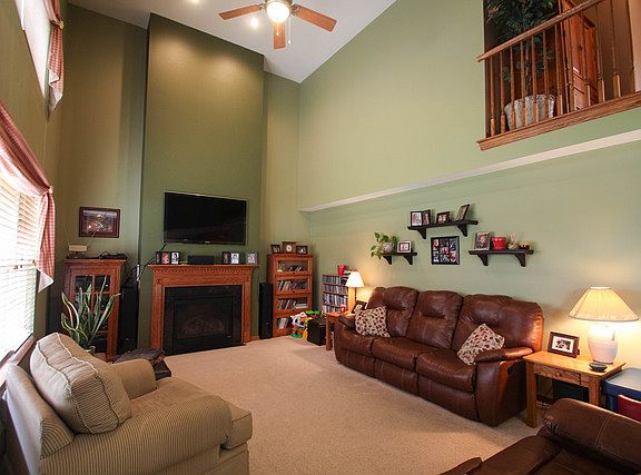 5th image of 24523 Arrowhead Dr