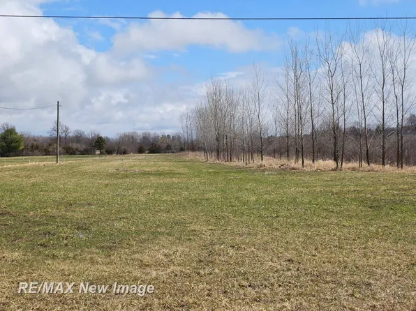 13072 Marshall Rd, Montrose, MI 48457