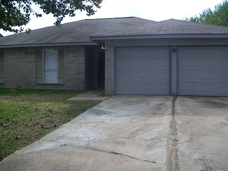 1st image of 2306 Buttonhill Dr