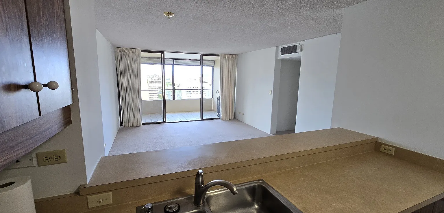 2 bed, 882 sqft, $3,200 — Photo 1