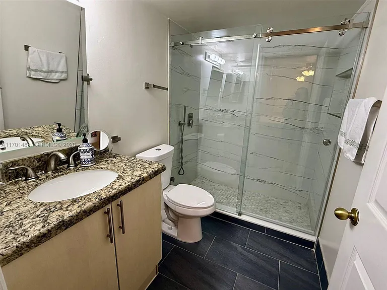 2119 SE 10th Ave #917 — Photo 15