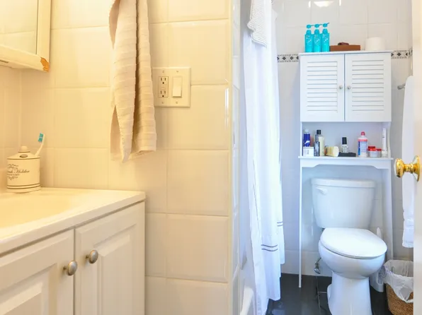 290 Riverside Drive image 12 of 16