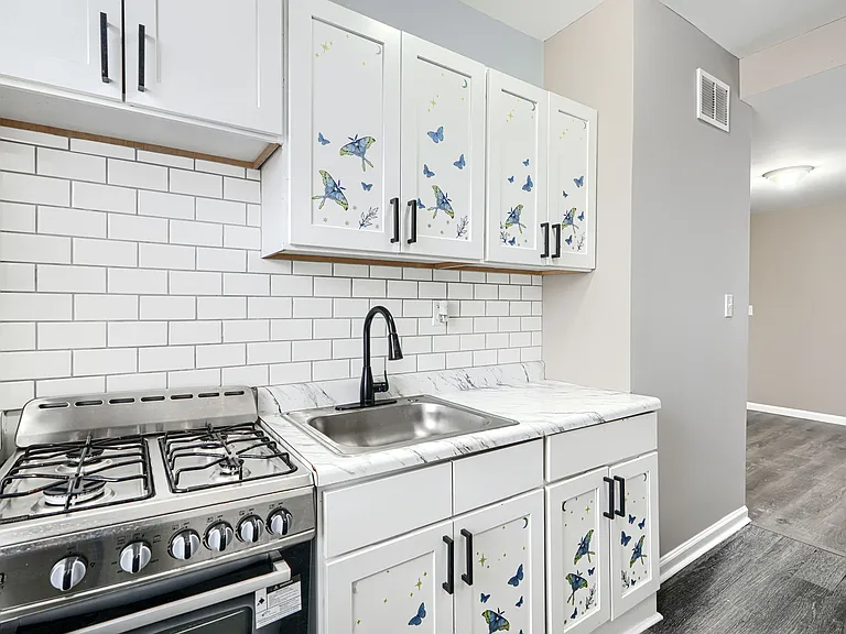 3633 Liberty Heights Ave #C1 — Photo 2