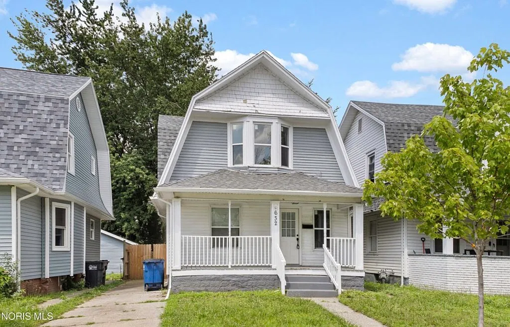 3-Bed Single-Family Home in Toledo Ohio — Photo 1