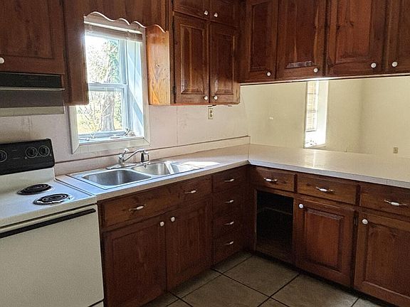 3rd image of 19655 Barfield Rd