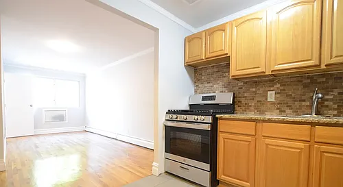 301 Van Buren St #2R Photo 1 301 Van Buren St #2R Photo 1