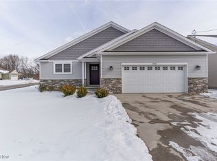 1533 N Carnegie Ave, Niles, OH 44446
