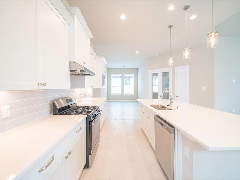 6007 Painted Plains Ln — Photo 8