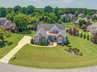 9013 Chelsea Dr, Raleigh, NC 27603