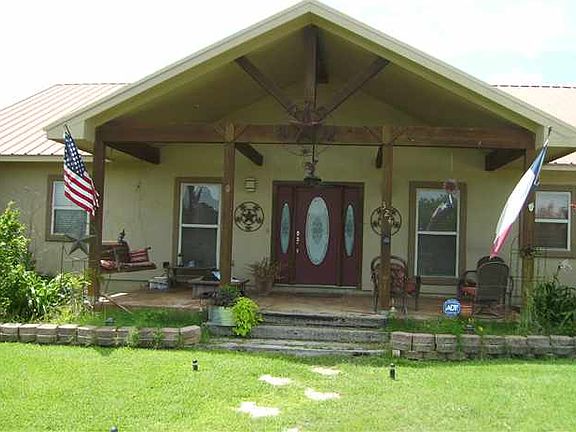 3rd image of 324 County Road 144b