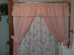 2317 Emmons Rd, Alum Creek, WV 25003