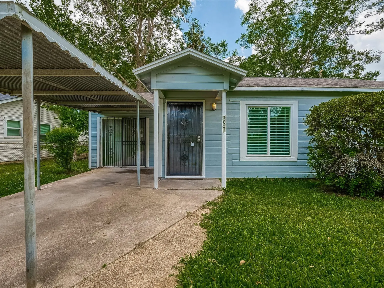 2 bed, 1.0 bath, 976 sqft, $1,250 — Photo 3