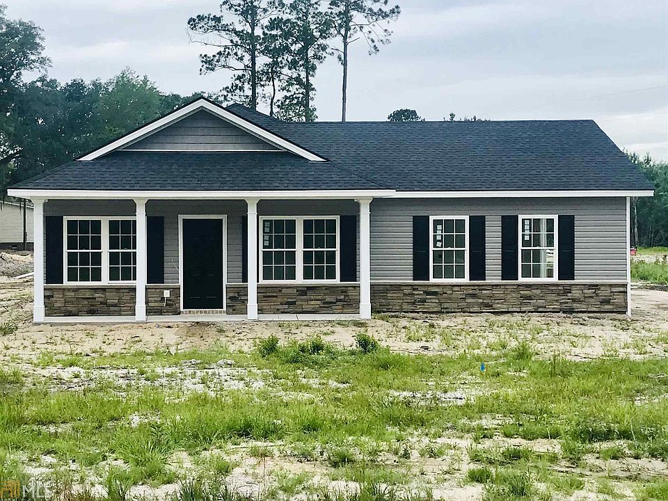 1st image of 11 SE Baggs Cir