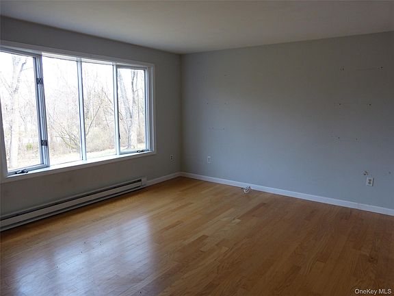 2nd image of 25 Liberty Corners Road