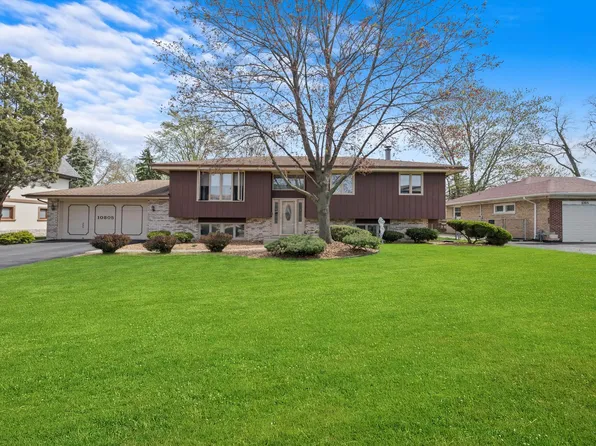 10805 S 71st Ct, Worth, IL 60482