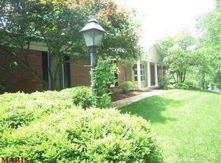 12830 Stump Rd, Saint Louis, MO 63131