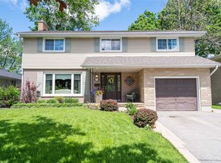 352 DUCKWORTH Street, Barrie, ON, L4M6L7 - For Sale - ID 497435 