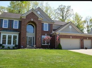 19921 W Kerry Pl, Strongsville, OH