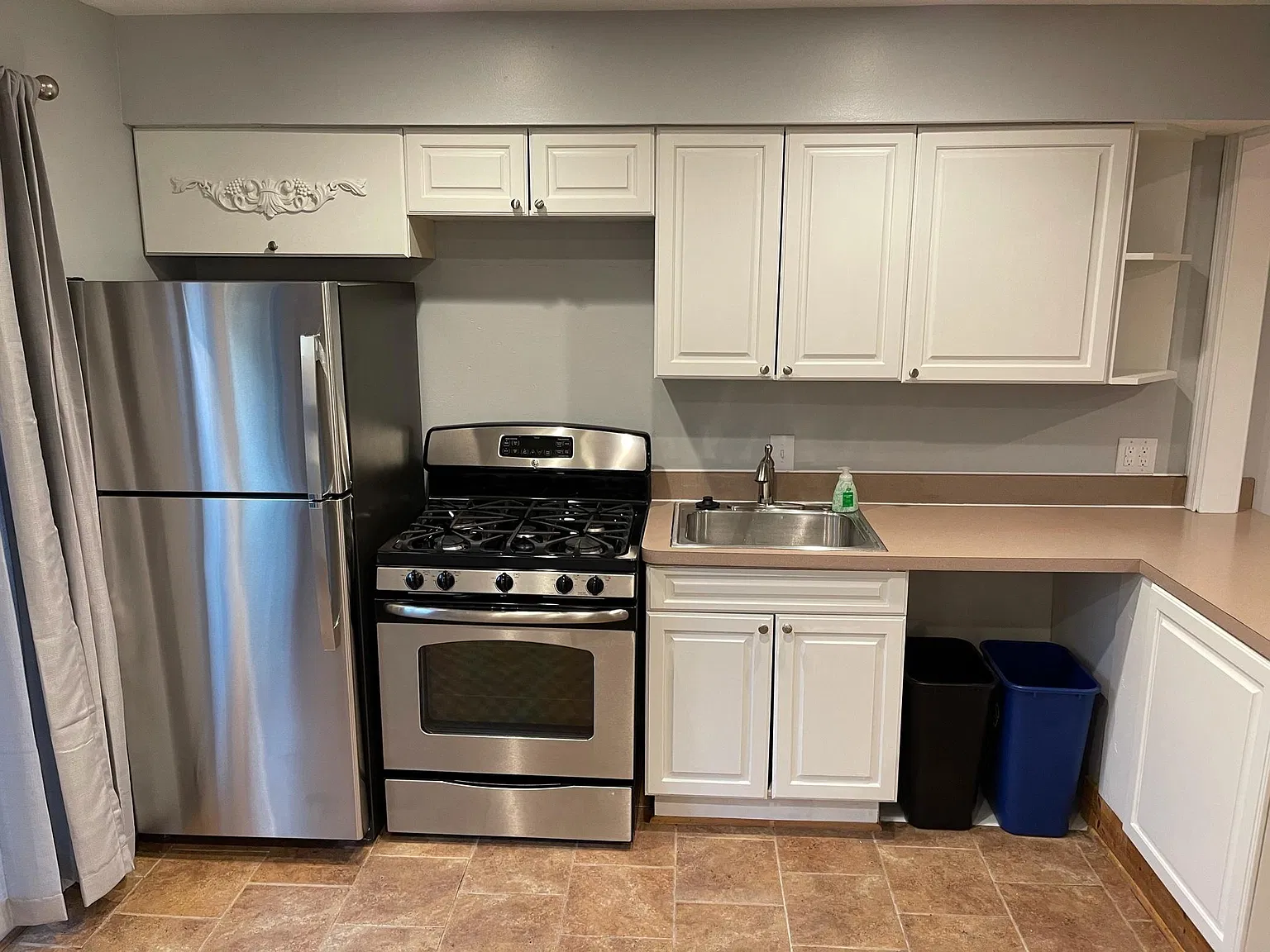 1131 E Meyers Ave — Photo 4