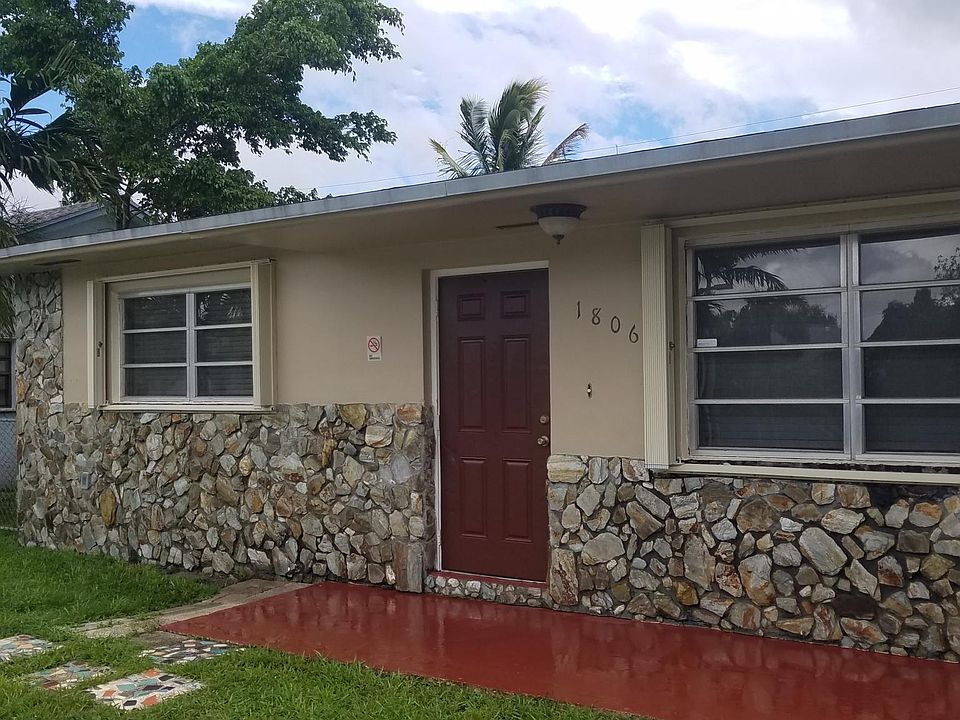 1st image of 1806 SW 97th Ave #1806