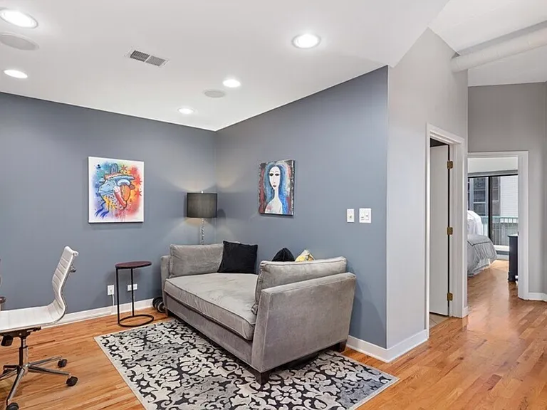 841 W Monroe St #4B — Photo 5