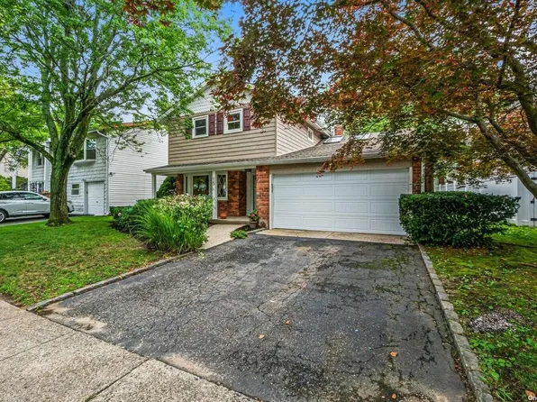 15 Seaview Lane, Port Washington, NY 11050