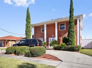 4735 Sherwood Dr, New Orleans, LA 70128