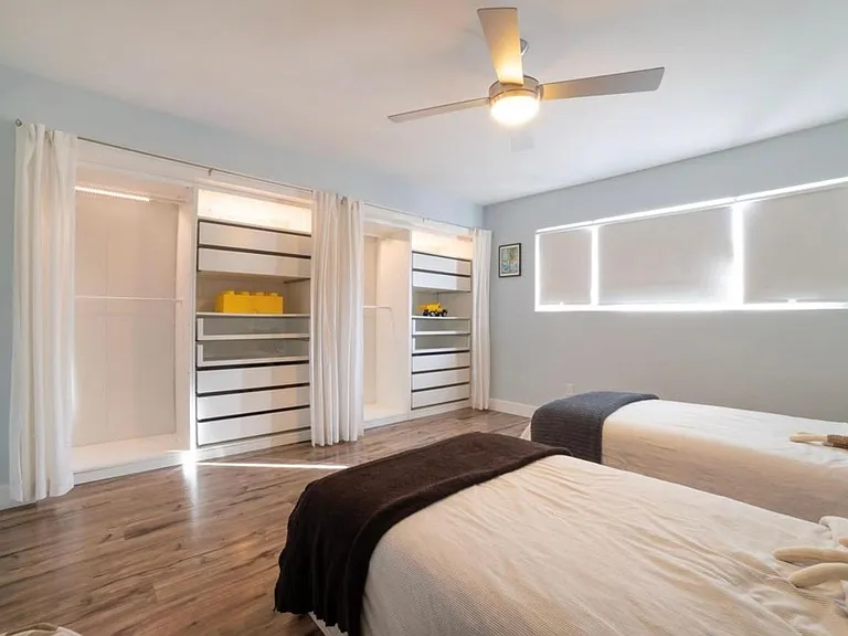1530 Marine Ave — Photo 12
