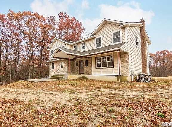 2nd image of 15 Village Hill Dr