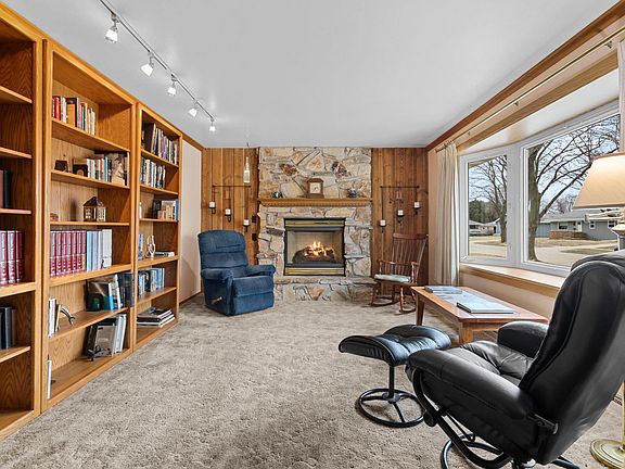 5th image of 416 S Joseph St