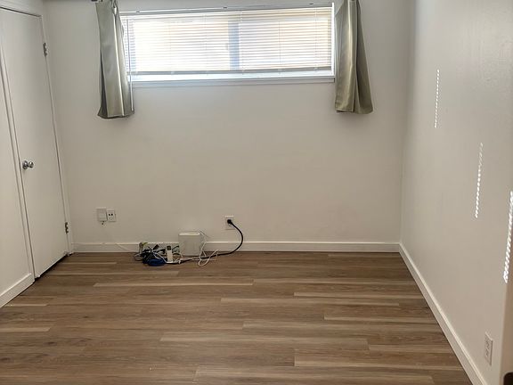 4th image of 1166 West Cir
