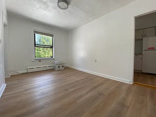 Rented by Capri Jet Realty Corp | media 3