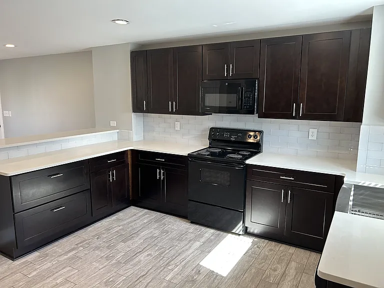2609 Lakevilla Dr #2611 — Photo 6