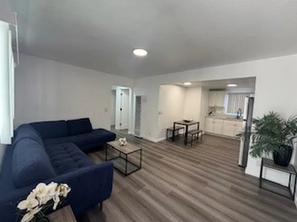 9404 S Figueroa St APT 4, Los Angeles, CA 90003