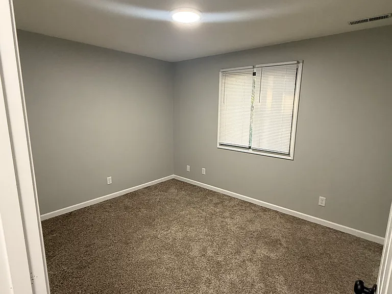 4600 Applewood Ave #4 — Photo 6