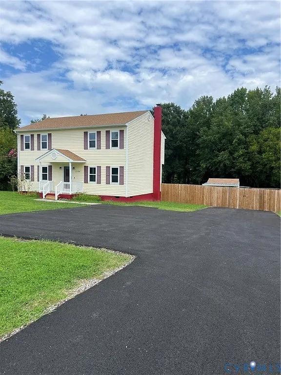 5 bed, 3.0 bath, 1890 sqft, $2,400 — Photo 2