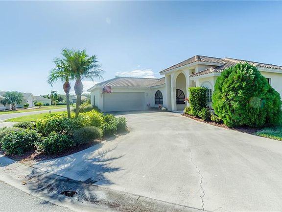 3rd image of 22782 Caroline Dr