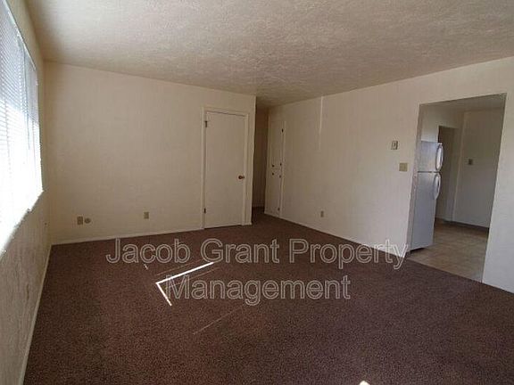 5th image of 1345 Elizabeth Dr APT 4