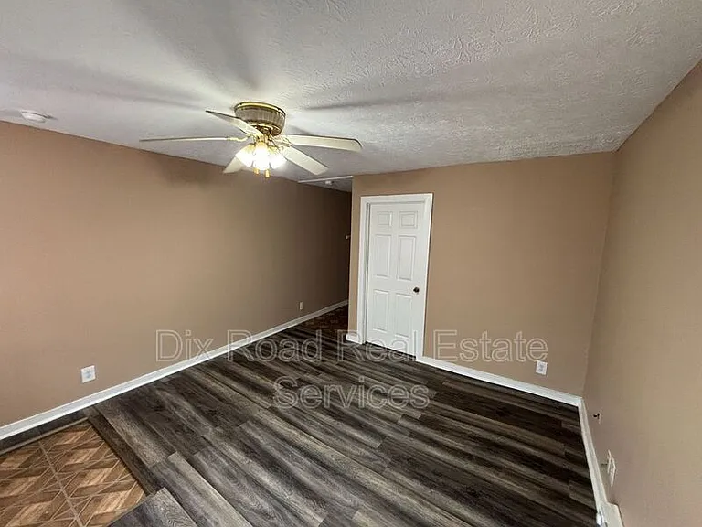 829 Maple Ave #2 — Photo 12