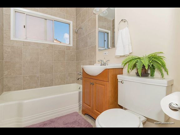 5th image of 4935 Vandever Ave