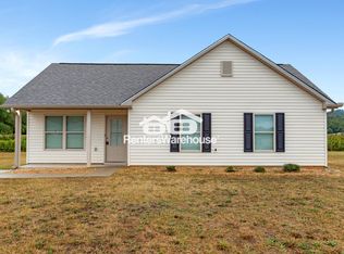 214 Sunlight Cir, Talladega, AL 35160