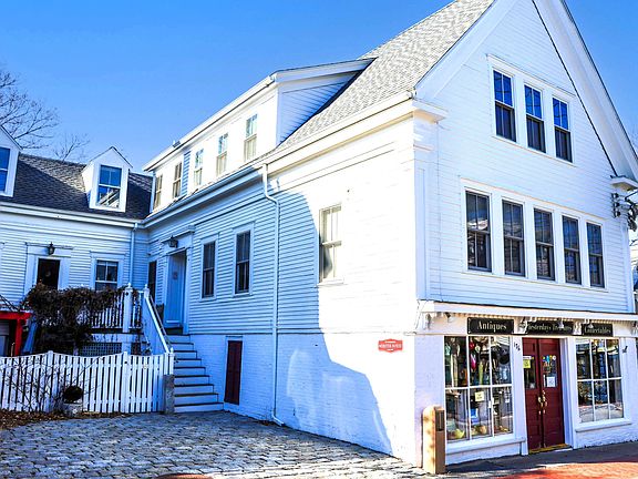 5th image of 176 Commercial Street #U2