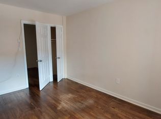 91-35 195th St, Hollis, NY 11423